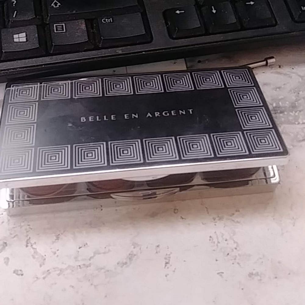 Belle en argent nude intuitive vision palette